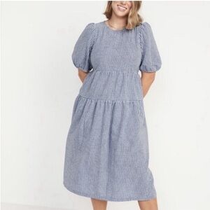 Old Navy Tiered Puff-Sleeve Gingham dress. EUC